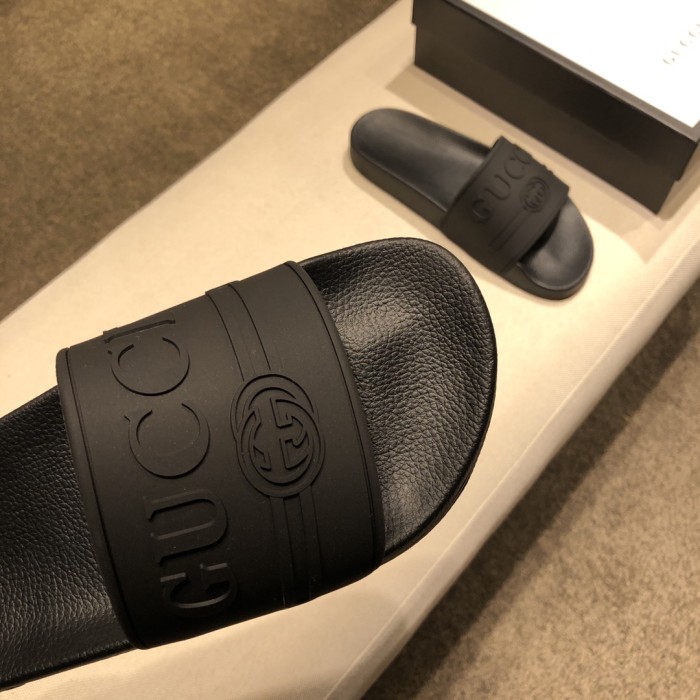 GUCCI Rubber Slides Black