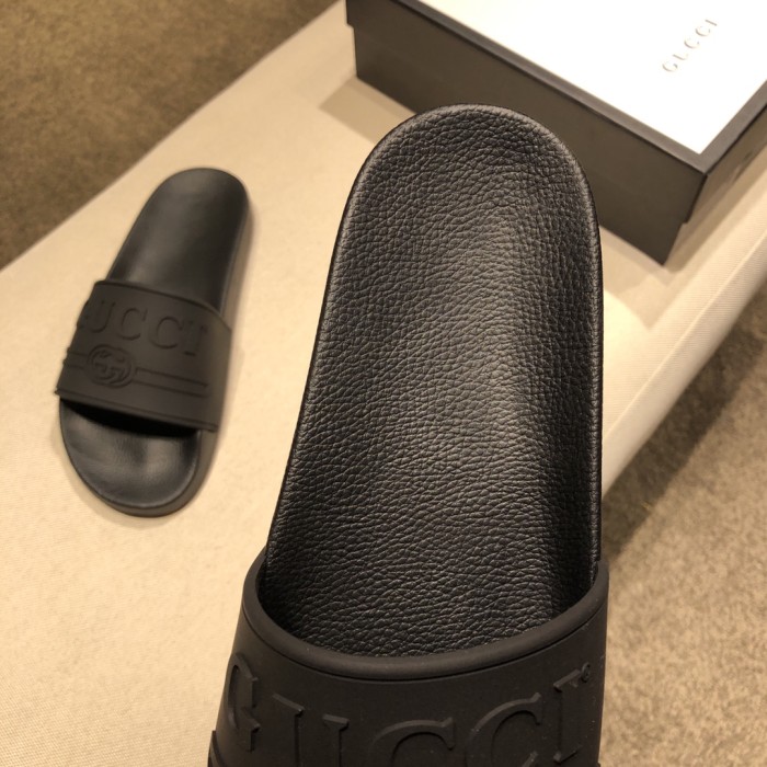 GUCCI Rubber Slides Black
