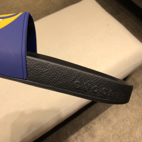 GUCCI Pursuit Logo Slides 'Gold Navy'