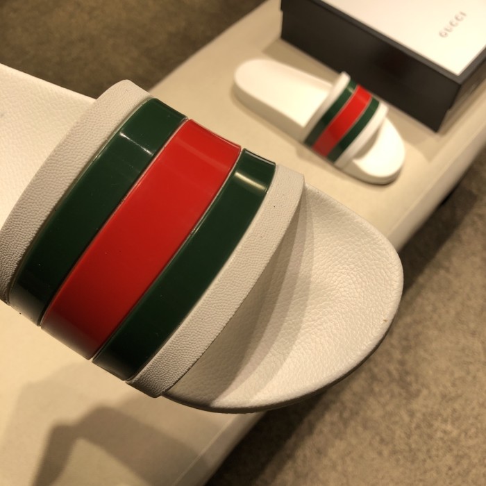 Gucci Pursuit '72 Rubber Slide 'White'
