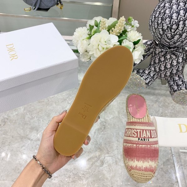 DIOR Granville Closed Toe Slippers Women's Nude