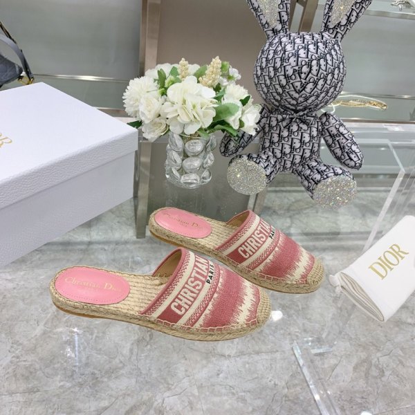 DIOR Granville Closed Toe Slippers Women's Nude