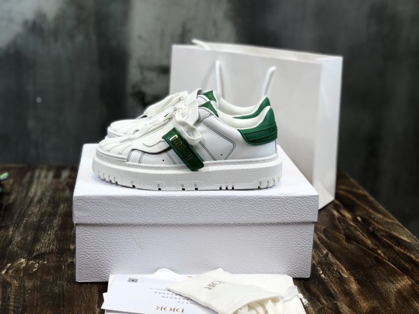 DIOR ID Cow Leather Low top Stylish Skateboarding Shoes Women's White Green