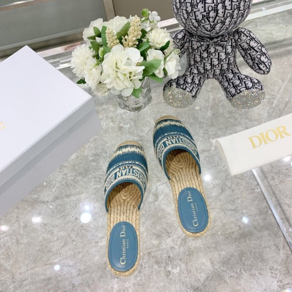 DIOR Granville Closed Toe Slippers Women's Deep Sea Blue