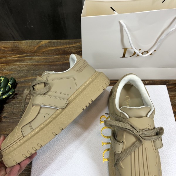 DIOR ID Cow Leather Low top Stylish Skateboarding Shoes Women's Beige