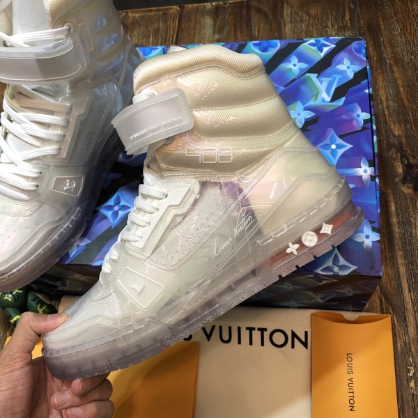 Louis Vuitton Trainer Transparent