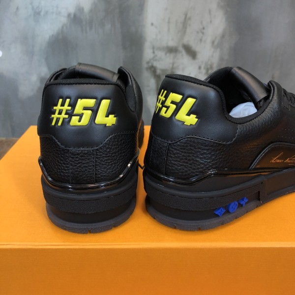 Louis Vuitton Trainer Black Signature