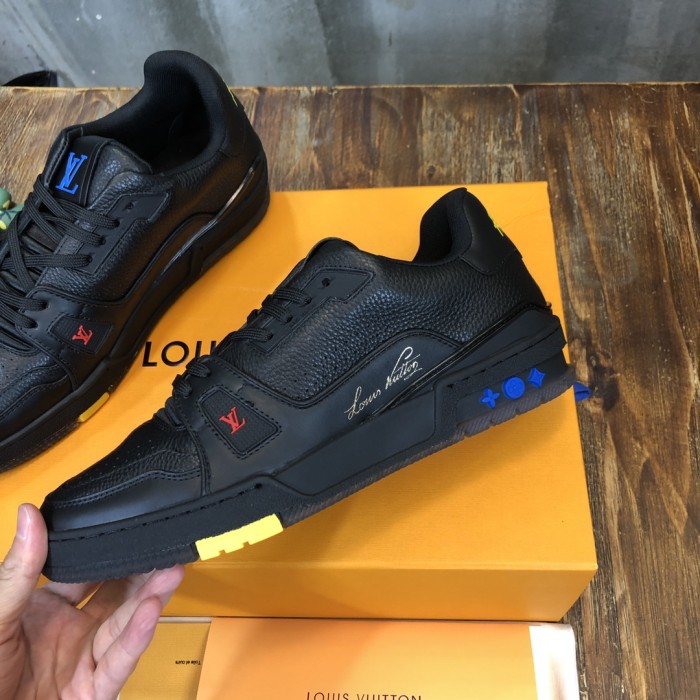 Louis Vuitton Trainer Black Signature