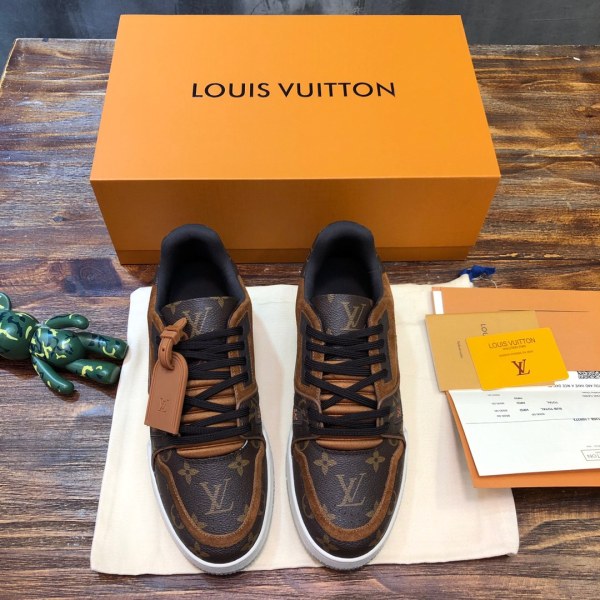 Louis Vuitton Trainer Suede Monogram