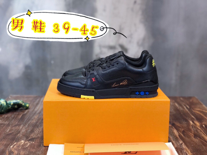 Louis Vuitton Trainer Black Signature