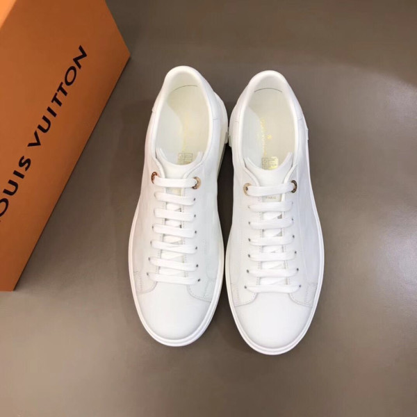 LOUIS VUITTON Time Out Sneakers white