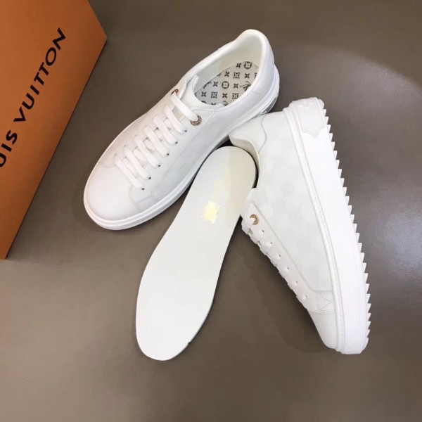 LOUIS VUITTON Time Out Sneakers white