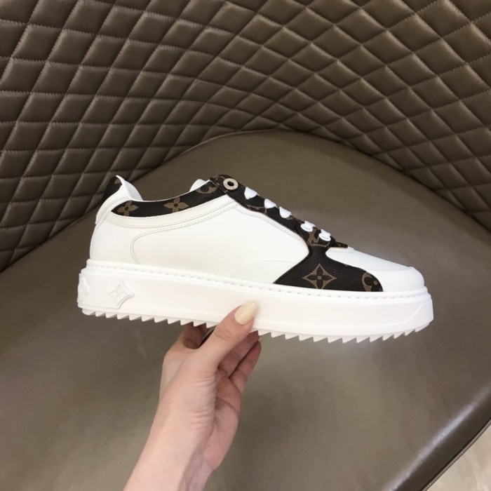 Louis Vuitton 1AAWFP Time Out Sneaker