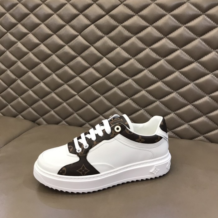 Louis Vuitton 1AAWFP Time Out Sneaker