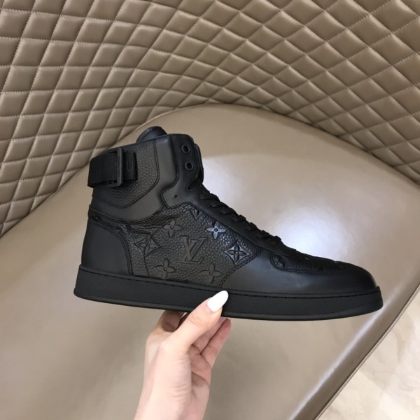 LOUIS VUITTON Rivoli Grain Embossed High-Top Fashion Sneakers for Men, Black