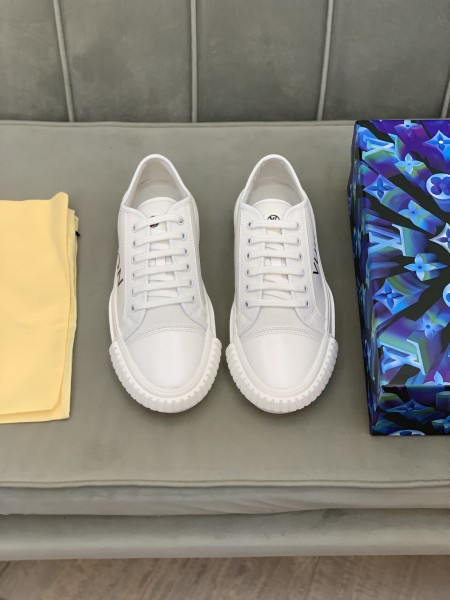 LOUIS VUITTON Squad Sneakers 'White' Women's