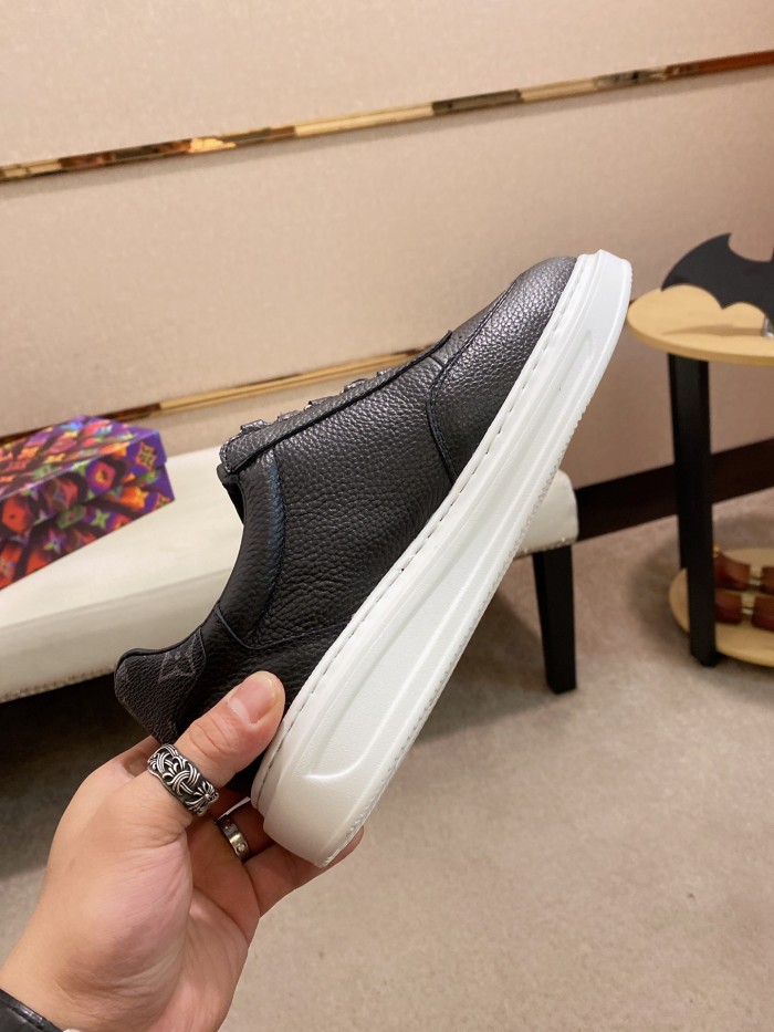 LOUIS VUITTON Beverly Hills Sneakers 'Black With White Logo'