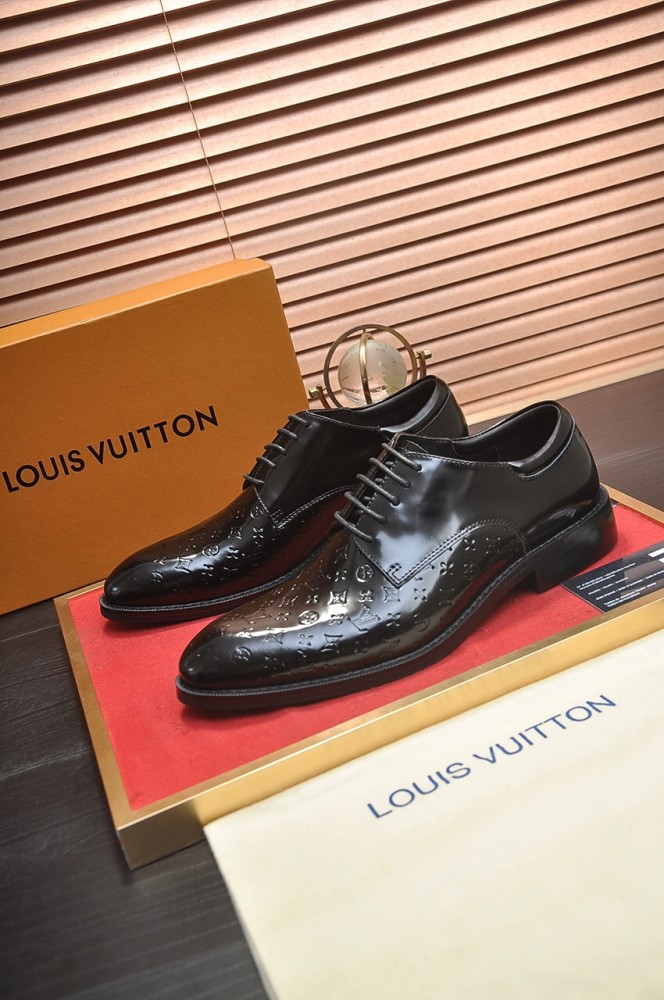 Louis Vuitton Leather Boots 43