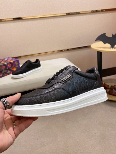 LOUIS VUITTON Beverly Hills Sneakers 'Black With White Logo'