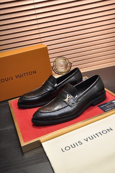 LOUIS VUITTON Saint Germain Men's Casual Shoes Men Low-Top Black