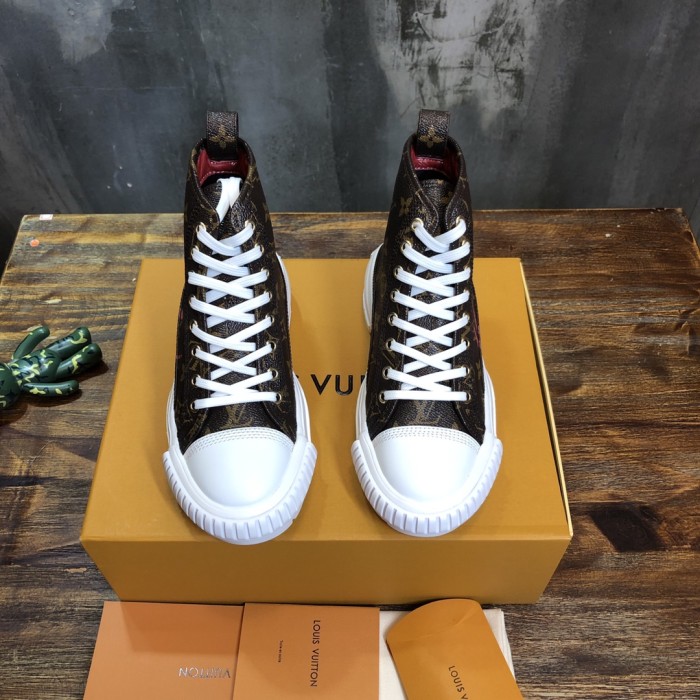 LOUIS VUITTON Squad Comfortable High top Casual Shoes Women's Brown
