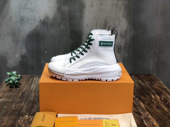 LOUIS VUITTON Square Suede Ankle Boots 'White Green' Women's