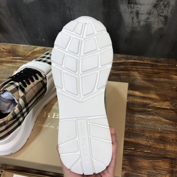 Burberry Vintage Check Cotton Beige