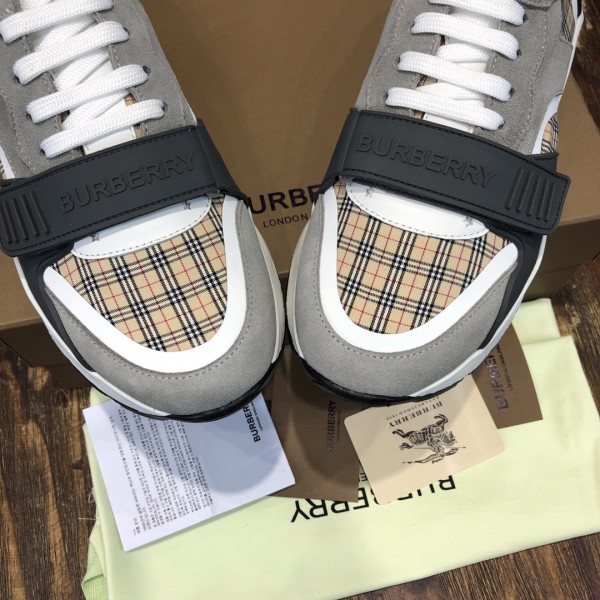 Burberry Vintage 8045295