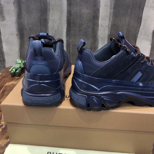 Burberry Arthur Split Suede Low top Athletic Shoes Marine Blue