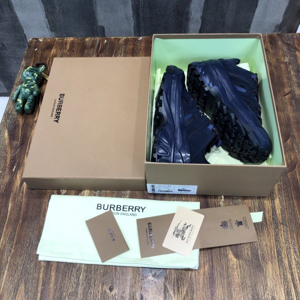 Burberry Arthur Split Suede Low top Athletic Shoes Marine Blue