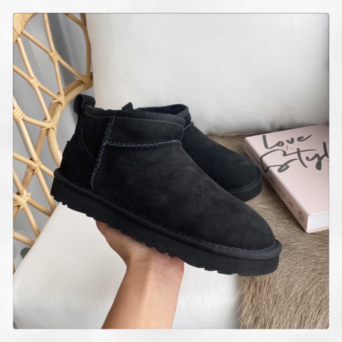 UGG Classic Ultra Mini Boot Black