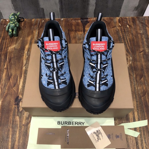 Burberry Arthur Monogram-print Sneakers