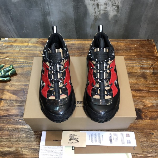 Burberry Arthur Vintage Check Cotton Nubuck Black Red Archive Beige