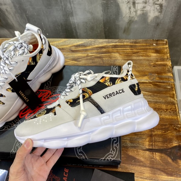 Versace Chain Reaction 2 Barocco Print White Black Yellow (W)
