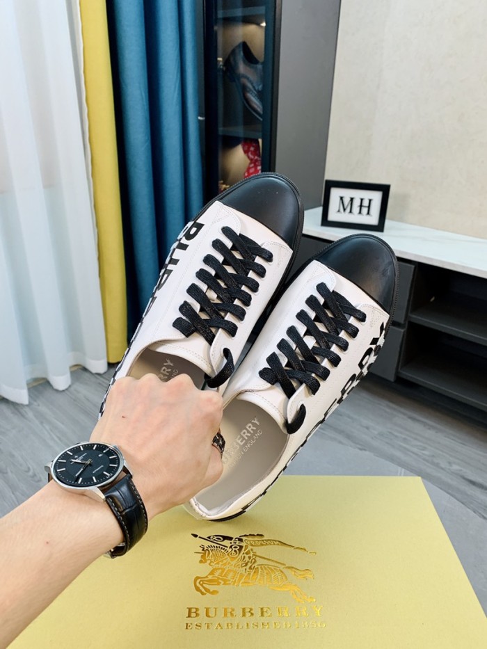 Burberry Logo Print Two-Tone White Black