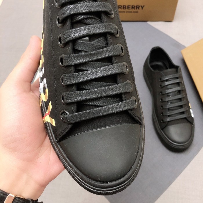 Burberry Gabardine Vintage Check