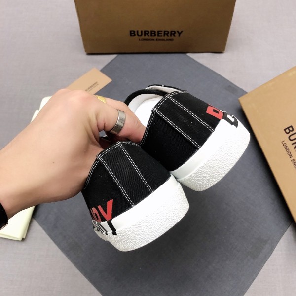 Burberry Logo Print Cotton Black Red White