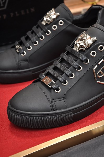 Philipp Plein Low Top Sneakers 26
