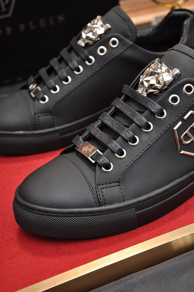 Philipp Plein Low Top Sneakers 26