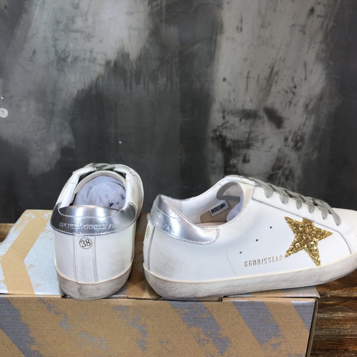 Golden Goose Super Star Low top Skateboard Shoes Women's Silver White