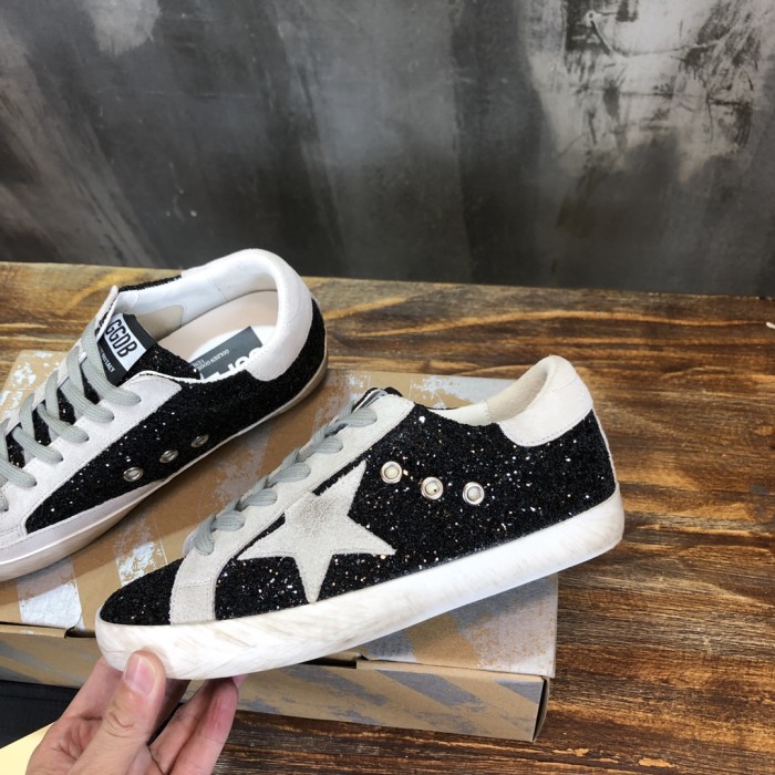 Golden Goose Superstar distressed-finish sneakers 8