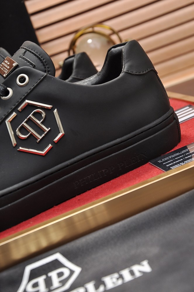 Philipp Plein Low Top Sneakers 29
