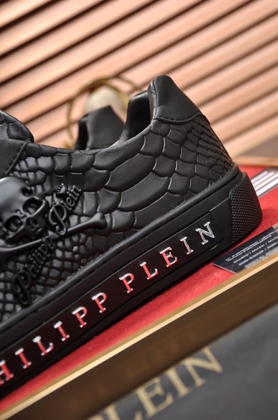 Philipp Plein Low Top Sneakers 20