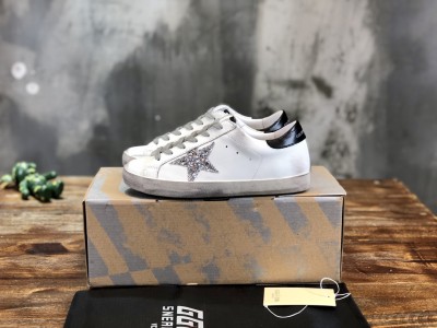 Golden Goose Superstar distressed-finish sneakers 18
