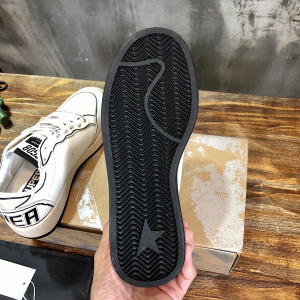 Golden Goose Superstar distressed-finish sneakers 15