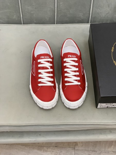 PRADA Wheel Skateboard Shoes Men's Low top Red