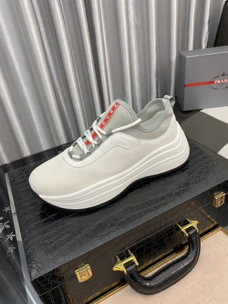 PRADA Low top Sports Casual Shoes Men's White