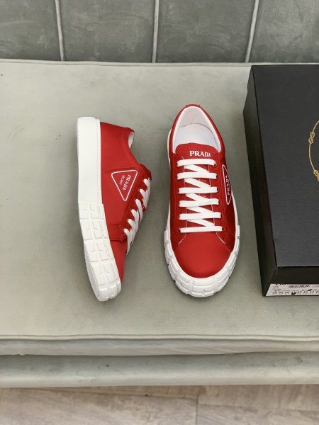 PRADA Wheel Skateboard Shoes Men's Low top Red