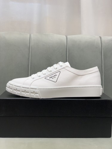 PRADA Cassetta Wheel Leather Low 'White'