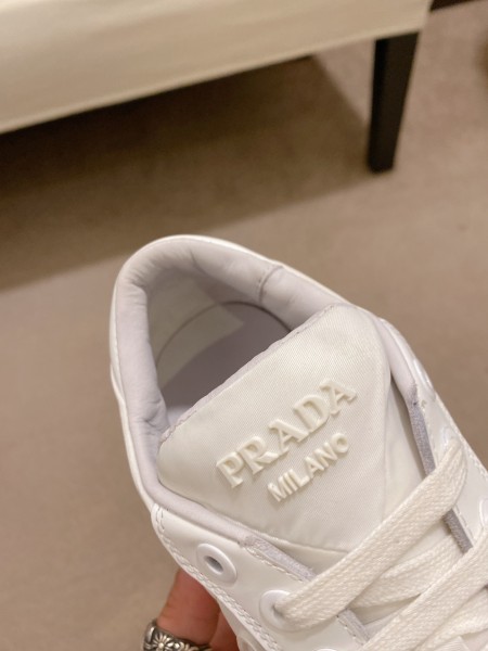 PRADA Macro Stylish Skateboarding Shoes Men's White